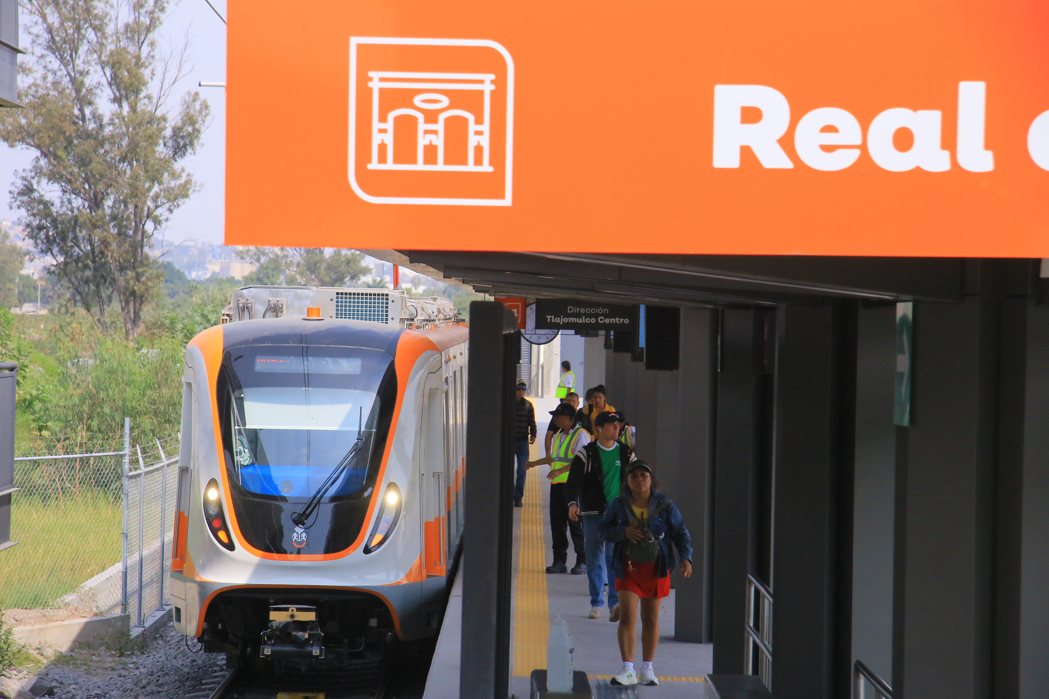 30-dic-2025--siteur--concluye-servicio-gratuito-de-lnea-4-en-sus-primeras-dos-semanas-de-operacin_55012838571_o