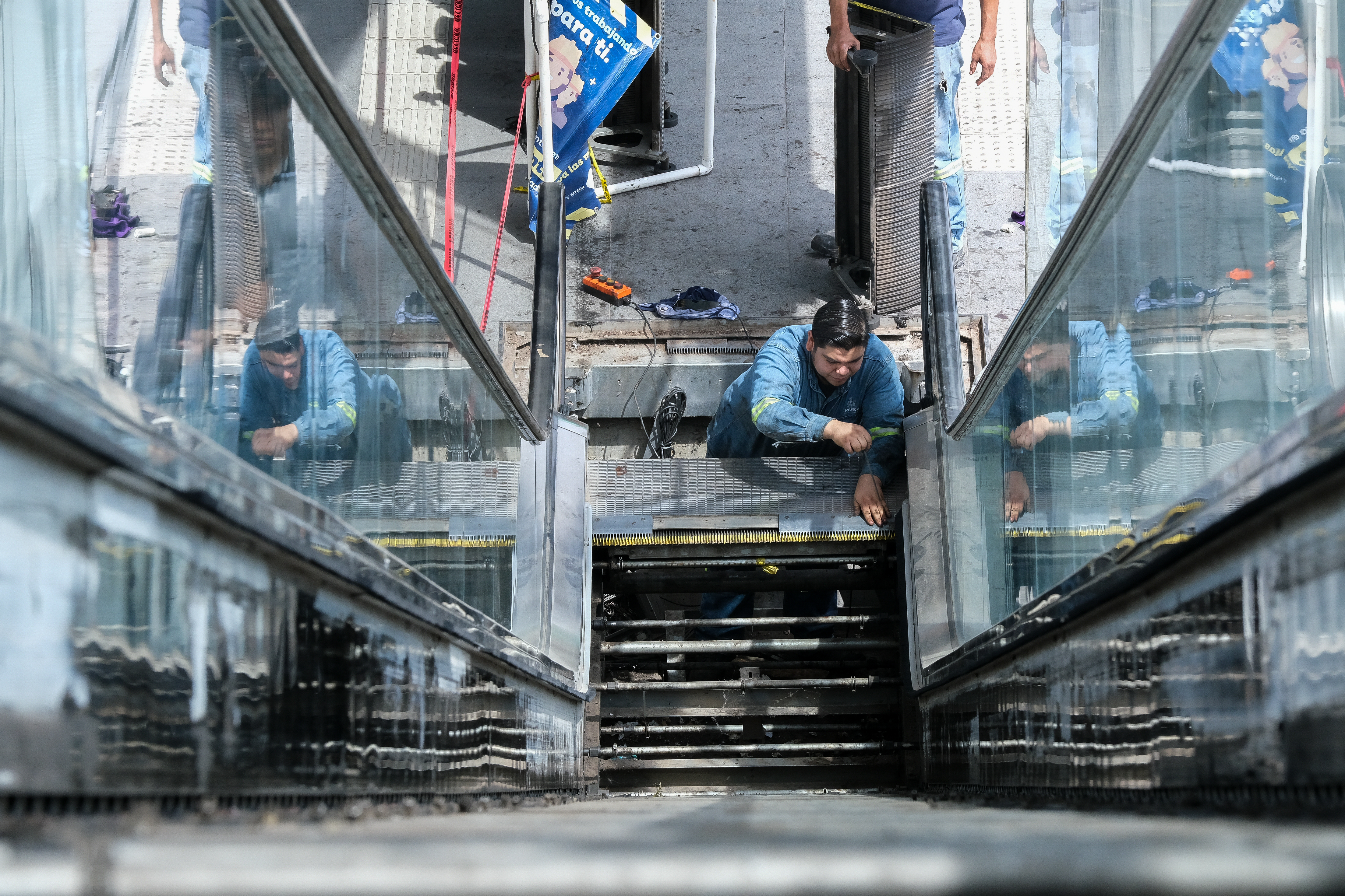 20-abril-2026--siteur--anuncia-gobierno-de-jalisco-plan-emergente-para-mantenimiento-y-modernizacin-de-elevadores-y-escaleras-elctricas-de-estaciones-del-siteur_55218584297_o